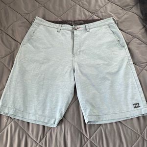 Billabong Submersible Khaki Shorts Size 32 waist